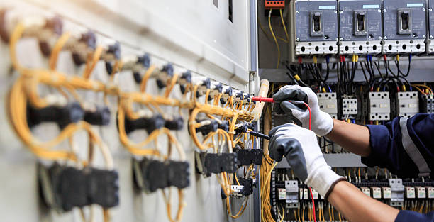 Professional Ceiling Fan Installation technician working in Galveston, IN